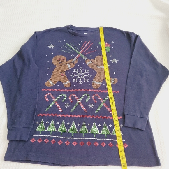 Dec. 25th gingerbread men thermal top - Picture 4 of 5